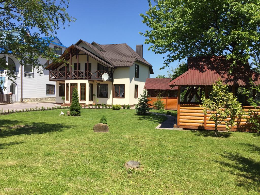 Котетж У Вілла Діола Kosiv Exterior photo